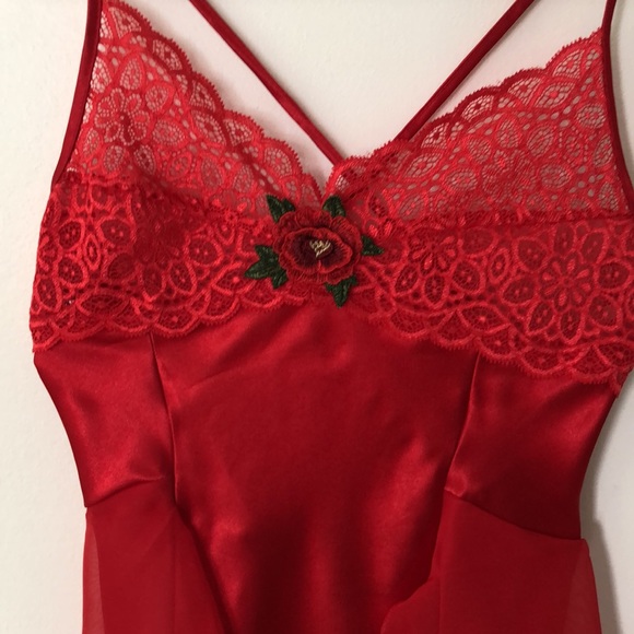 Intimate chemise. - Picture 2 of 7